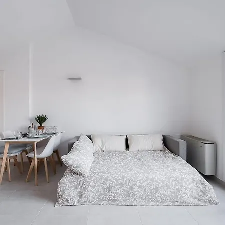 Realkasa Train Plaza * Bologna