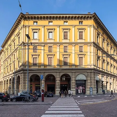 Realkasa Train Plaza *