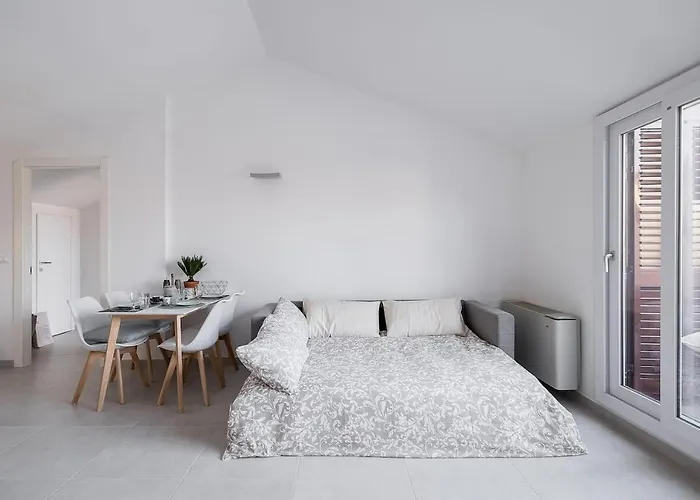 Realkasa Train Plaza * Bologna