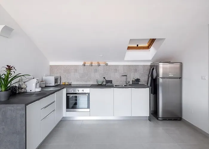 Realkasa Train Plaza Bolonia