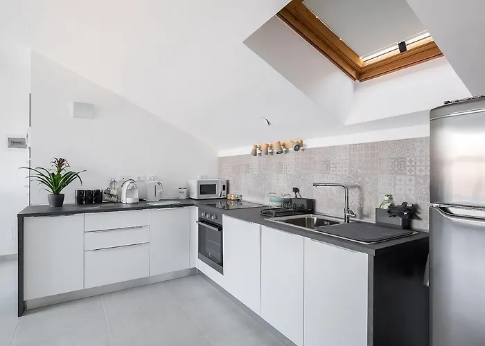 Realkasa Train Plaza * Bologna