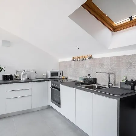 Realkasa Train Plaza * 博洛尼亚